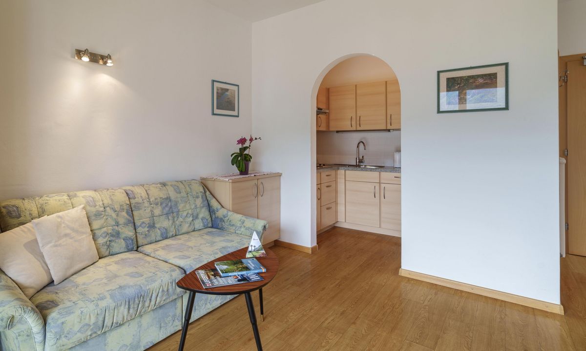 Moderne Ferienwohnung mit Balkon und Bergblick im Wieserhof Andrian