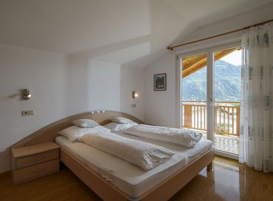 Appartamento vacanze moderno con balcone panoramico al Wieserhof Andriano in Alto Adige