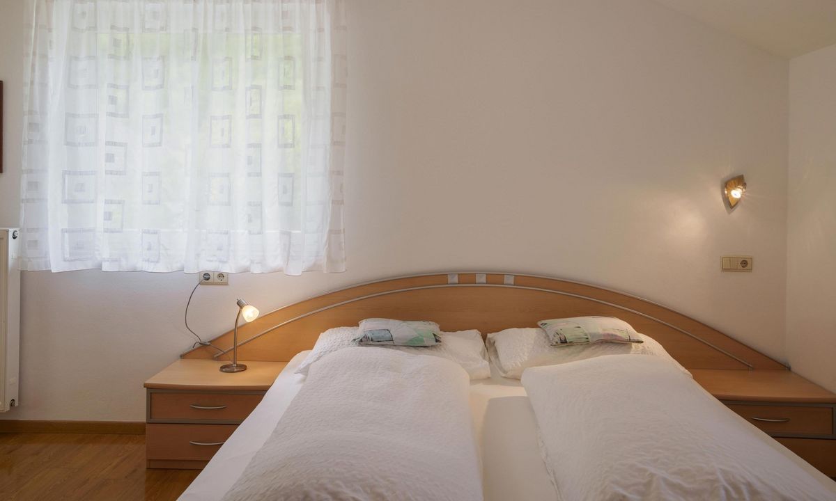 Ferienwohnung Wieserhof Andrian Appartement Nr. 9 Typ D mit moderner Einrichtung und Ausblick